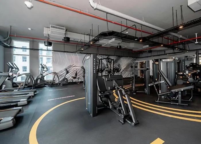 Higuests - Designer Studio In Dubai Marina With Amazing Views