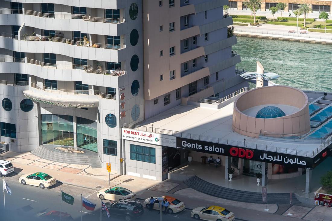 Higuests - Designer In Marina With Amazing Views *